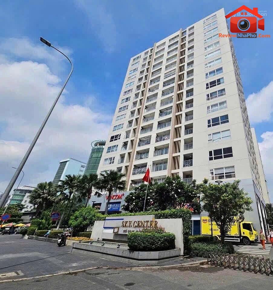 Review nhà phố TP.HCM: Căn hộ Sky Center 70m², giá 4.9 tỷ tại quận Tân Bình