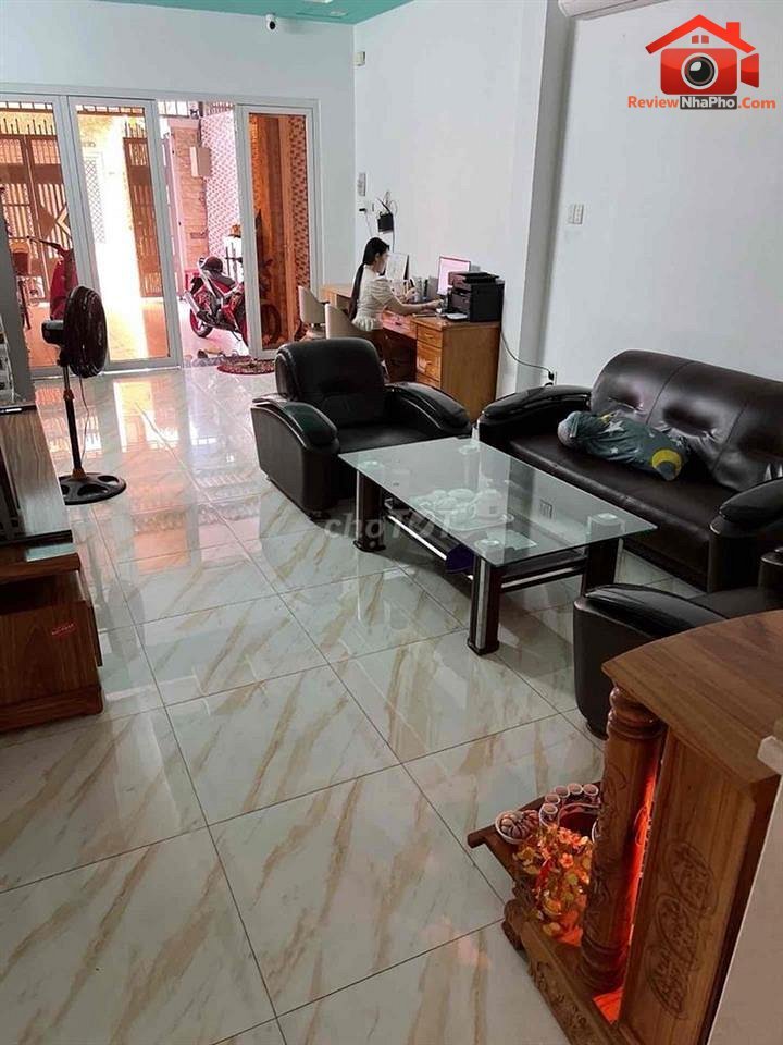 Review nhà phố 4m mặt tiền đường Thoại Ngọc Hầu, Tân Phú, TP.HCM