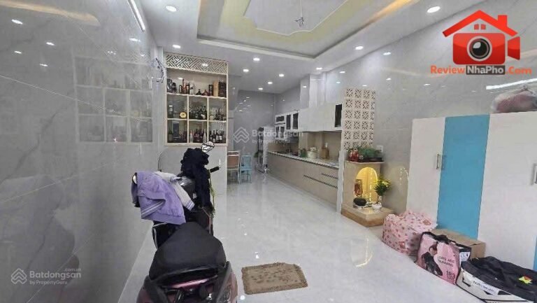 Review nhà phố mới xây đường Âu Cơ, Phường 9, Quận Tân Bình