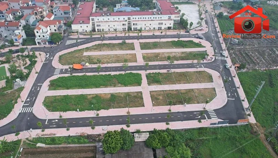 Phú Lương đấu giá 15 lô đất, thu về 106 tỷ đồng