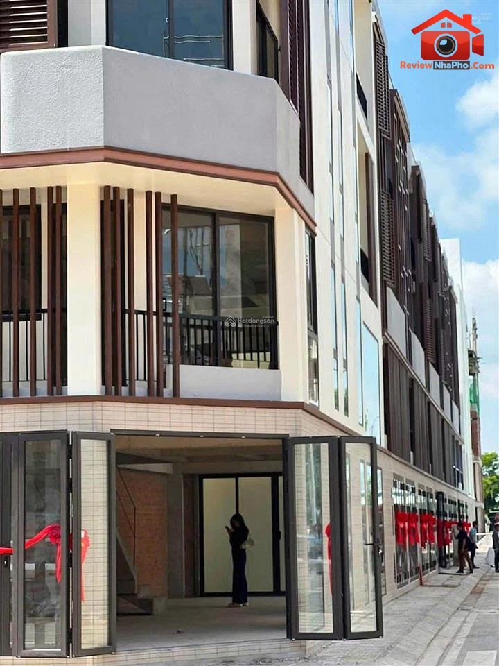 Review nhà phố Bình Tân với giá 7.2 tỷ, diện tích 182m2 đẹp mắt