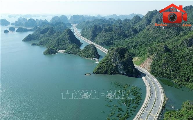 duong-ven-bien-quang-ninh5.jpg
