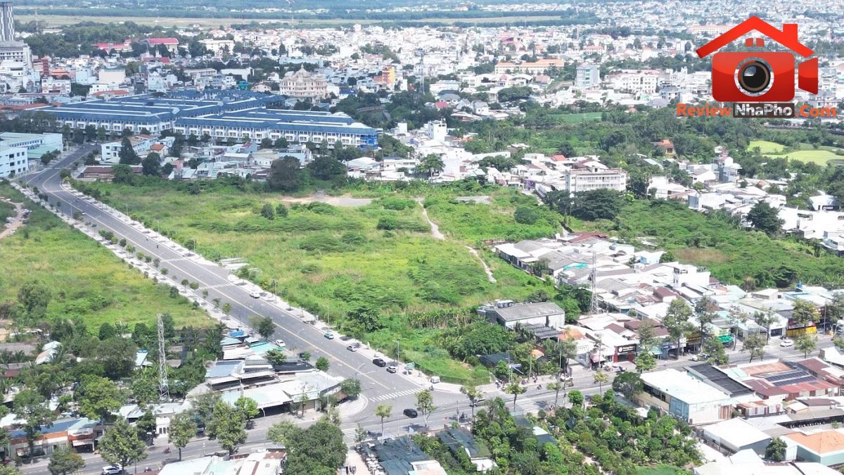 Đồng Nai cưỡng chế khu 'đất vàng' - Ảnh 3.