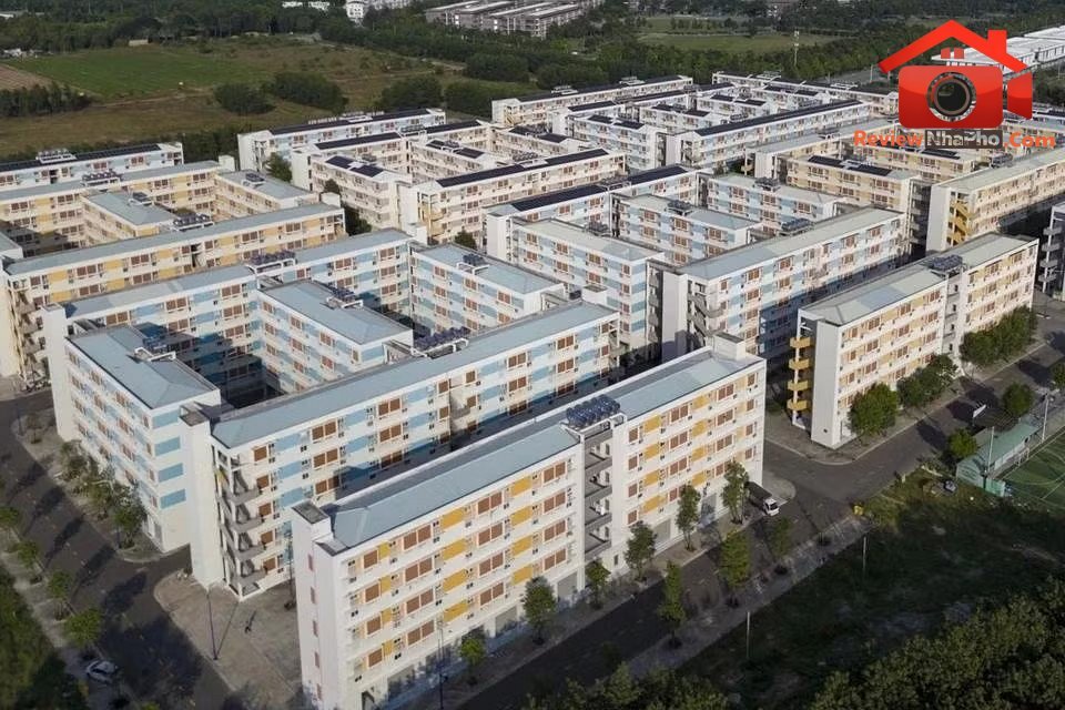 Nhà ở xã hội dự kiến chỉ được bán lại cho người đủ điều kiện hưởng chính sách về loại nhà này. Ảnh: Duy Hiệu. Sắp hết thời mua nhà ở xã hội bán kiếm lời sau 5 năm - Ảnh 1.