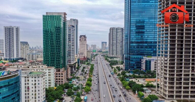 Cạnh tranh khốc liệt trên thị trường văn phòng Hà Nội