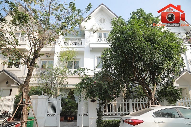 biet-thu-cua-quang-ha2.jpg