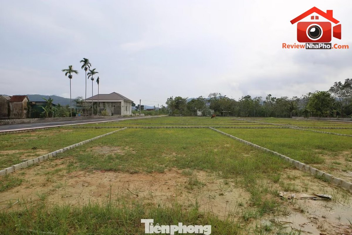 Xã Toàn Lưu nơi từng Sau 'sốt nóng', đấu giá đất vùng quê trầm lắng, nhiều nơi ‘trắng hồ sơ’ - Ảnh 2.