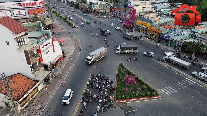 lam-hau-chui-qua-nga-tu-dong-nhat-tay-ninh.jpg