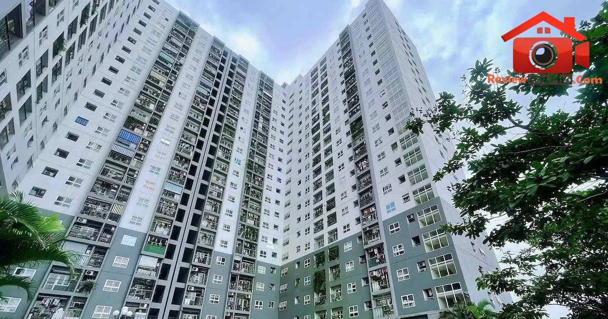 Căn hộ NƠXH Đại Kim tại phường Định Công (Hà Nội) đang rao bán khoảng 60-70 triệu đồng, cao gấp 4-5 lần lúc mở bán. Siết bán lại NƠXH sau 5 năm: Quyền lợi người đã mua ra sao? - Ảnh 1.
