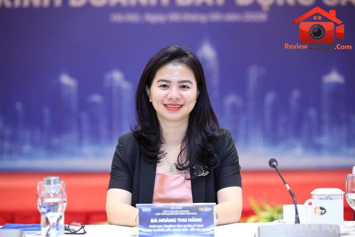 Bà Hoàng Thu Hằng - Phó Cục trưởng Cục Quản lý nhà và thị trường bất động sản - Bộ Xây dựng. Chung cư Hà Nội điều chỉnh, cơ hội nào cho người mua nhà? - Ảnh 2.