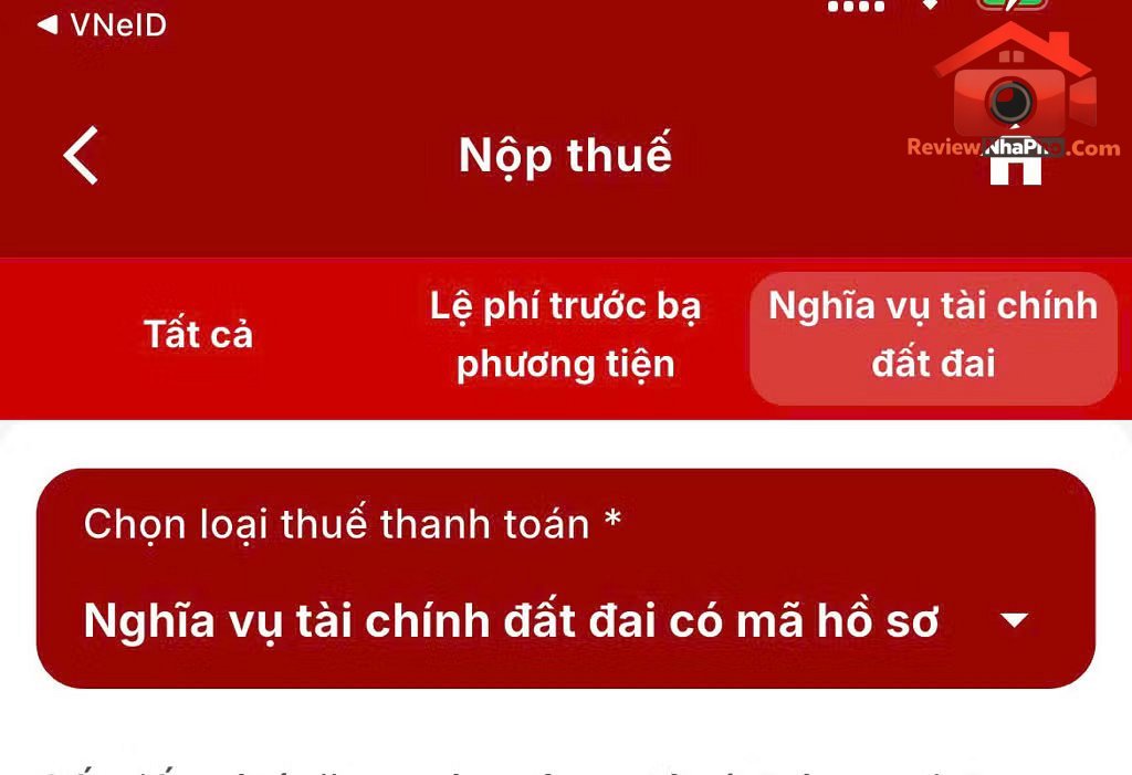 Người dân có thể sử dụng ứng dụng eTax Mobile để tra cứu nghĩa vụ và nộp thuế sử dụng đất phi nông nghiệp. Ảnh màn hình Sát hạn nộp thuế đất phi nông nghiệp: Người dân cần làm gì, nộp ở đâu? - Ảnh 1.