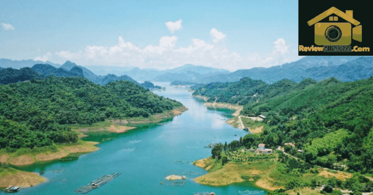 Hồ Hòa Bình: Khu du lịch đẳng cấp trên núi rừng Tây Bắc