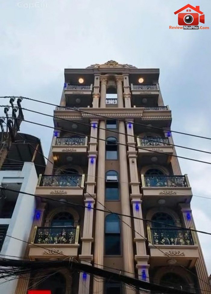 biet-thu-cua-quang-ha.jpg
