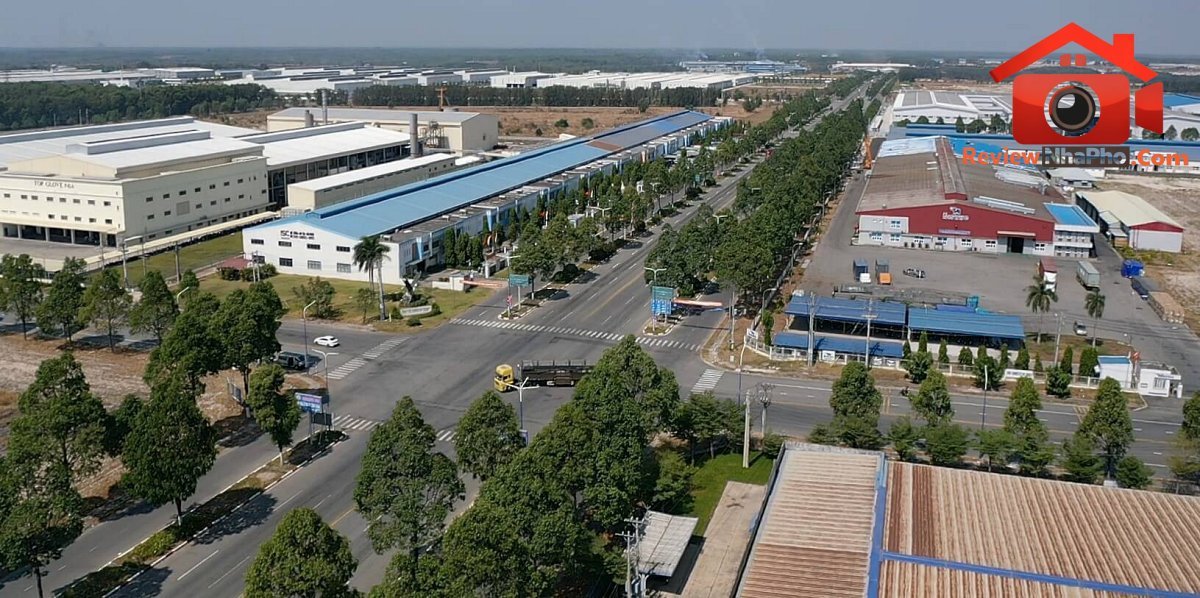 becamex-va-du-bao-tang-truong4.jpg