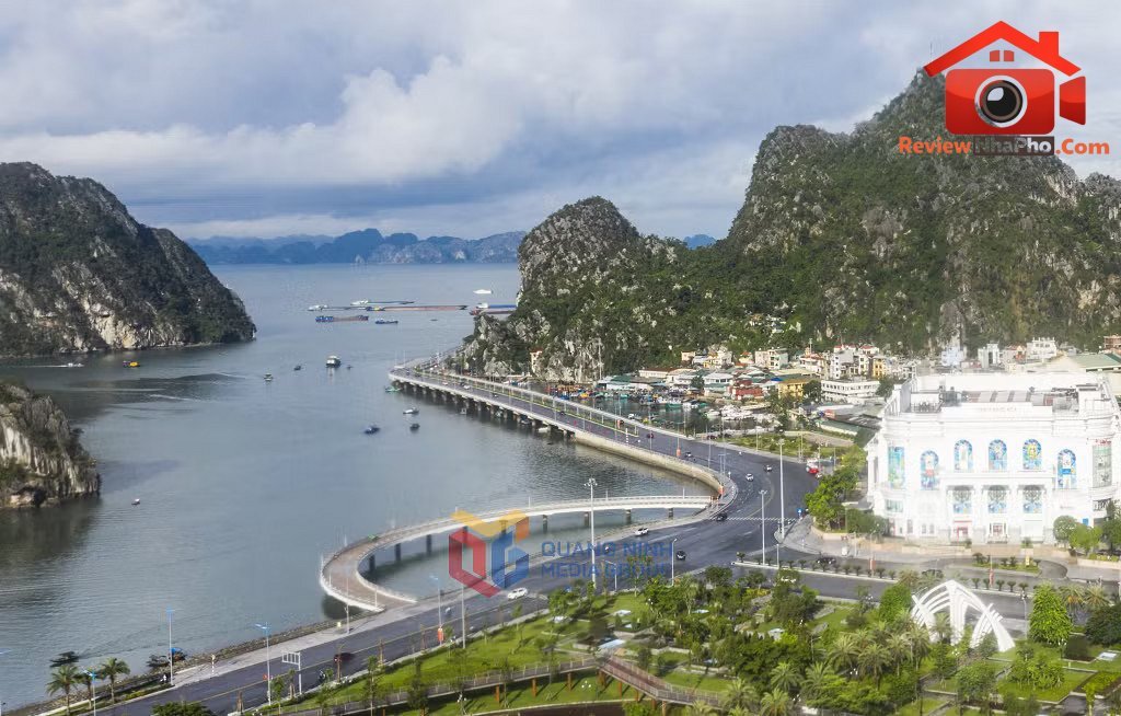 duong-ven-bien-quang-ninh2.jpg