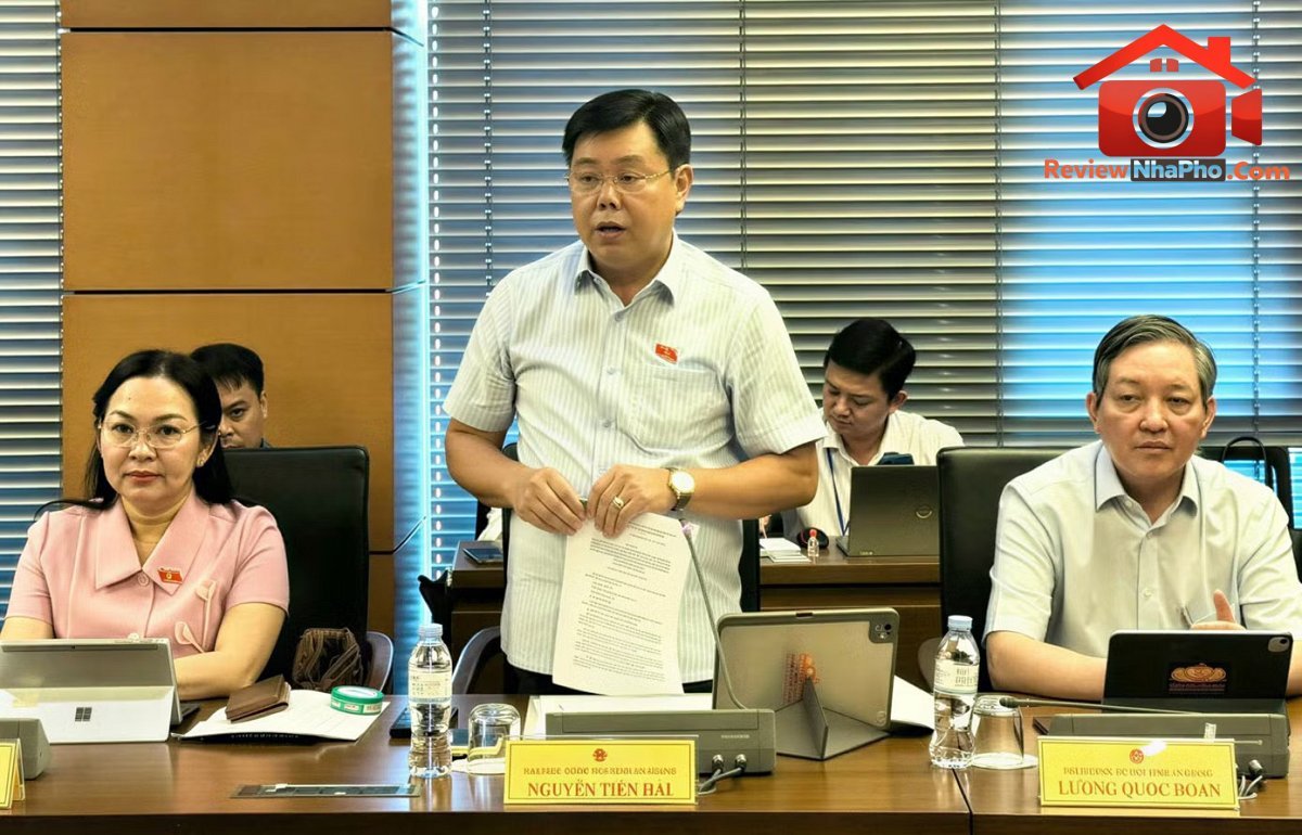 Bộ trưởng Nội vụ thông tin việc sáp nhập, chia tách xã phường - Ảnh 1.