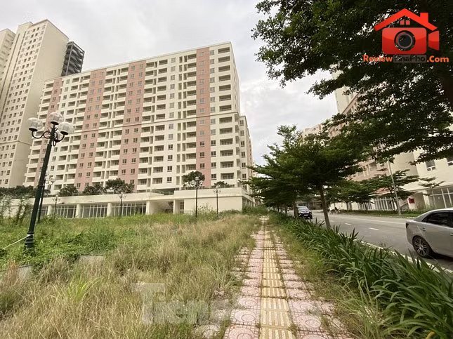 Tới nay, 3.790 căn hộ ở Khu tái định cư Bình Khánh đã trải qua 4 lần đấu giá bất thành. 'Chốt' thời điểm đưa 3.790 căn hộ tái định cư Thủ Thiêm ra đấu giá - Ảnh 2.