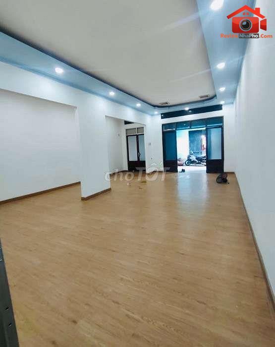 Phân tích nhà phố Lạc Long Quân Phường 11 Quận Tân Bình TP.HCM giá 7.4 tỷ