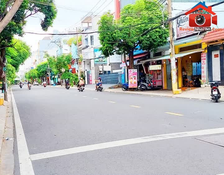 Review nhà phố Tân Bình 2 tầng mặt tiền 5m giá 4.4… – Bán nhà mặt phố Quận Tân Bình – TP Hồ Chí Minh giá BÁN 3 – 5 tỷ