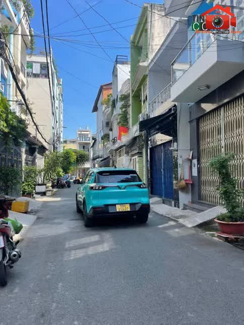 Review nhà phố Tân Phú TP.HCM 2 tầng 2PN gần chợ T… – Bán nhà mặt phố Quận Tân Phú – TP Hồ Chí Minh giá BÁN 5 – 7 tỷ