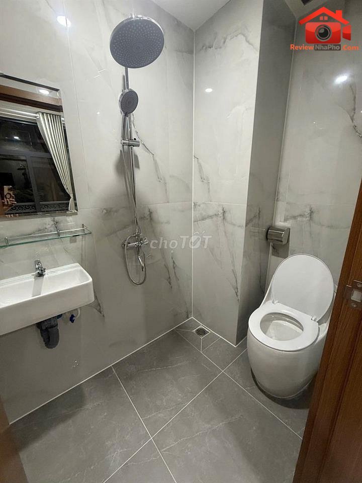 Review nhà phố mặt tiền Lý Thường Kiệt Quận Tân Bình TP.HCM giá 12 tỷ