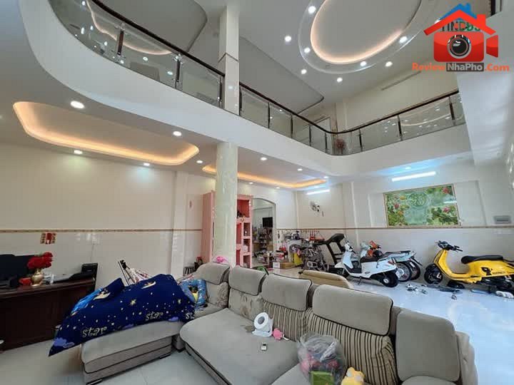 Review nhà phố mặt tiền Dương Khuê Quận Tân Phú TP.HCM – 235m2 giá 33 tỷ