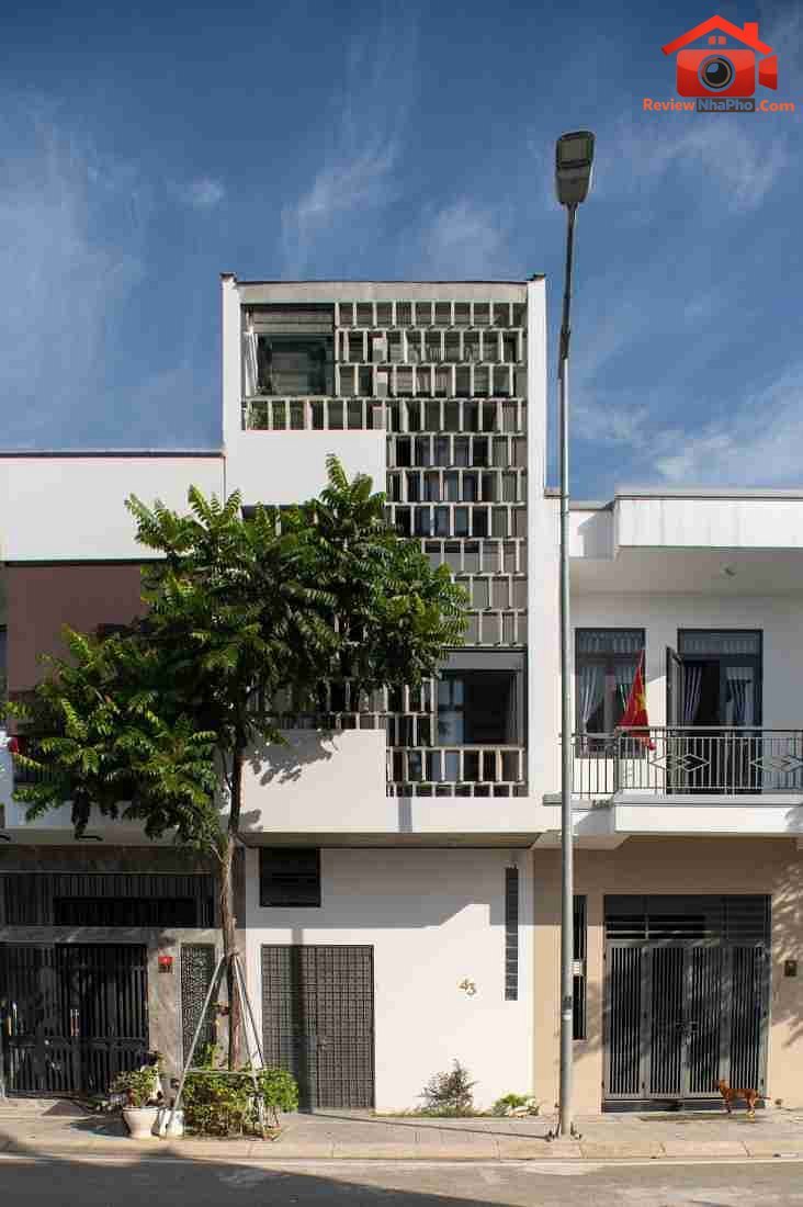 Cải tạo nhà ống hẹp 60m2 tại Huế với kiến trúc thông minh