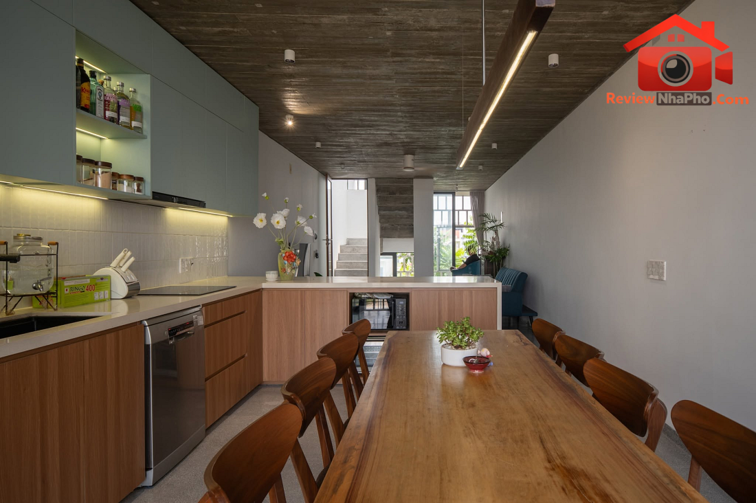 Cải tạo nhà ống hẹp 60m2 tại Huế Cấu trúc da thở hai lớp chống nắng hướng Tây và chống ngập- Ảnh 6.