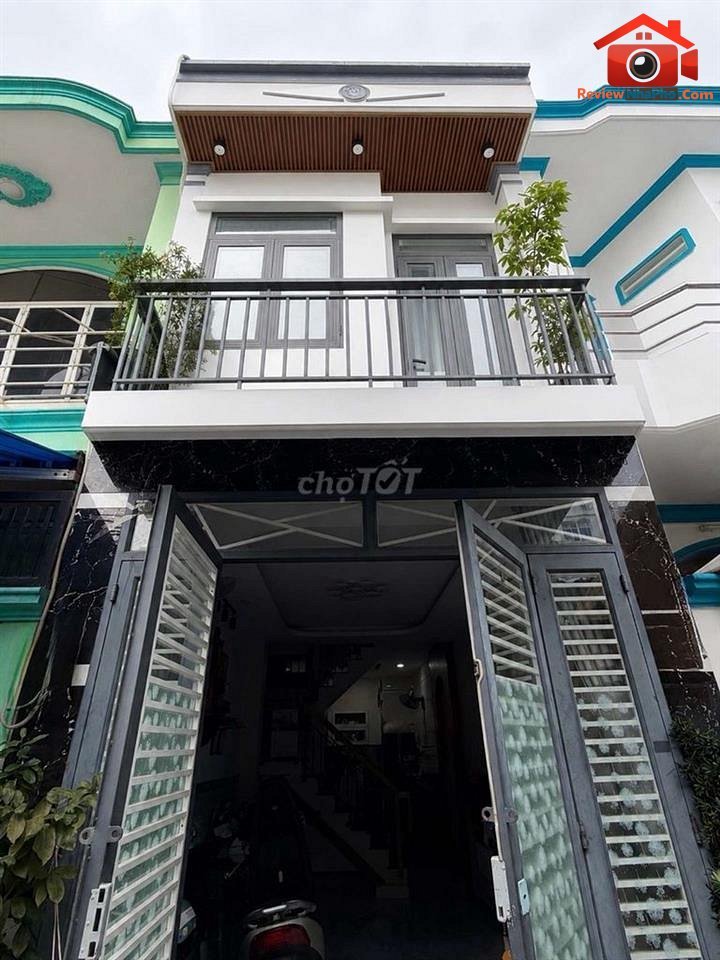 Review nhà phố Quận Tân Bình TP.HCM 2 tầng hẻm xe hơi giá 4,3 tỷ
