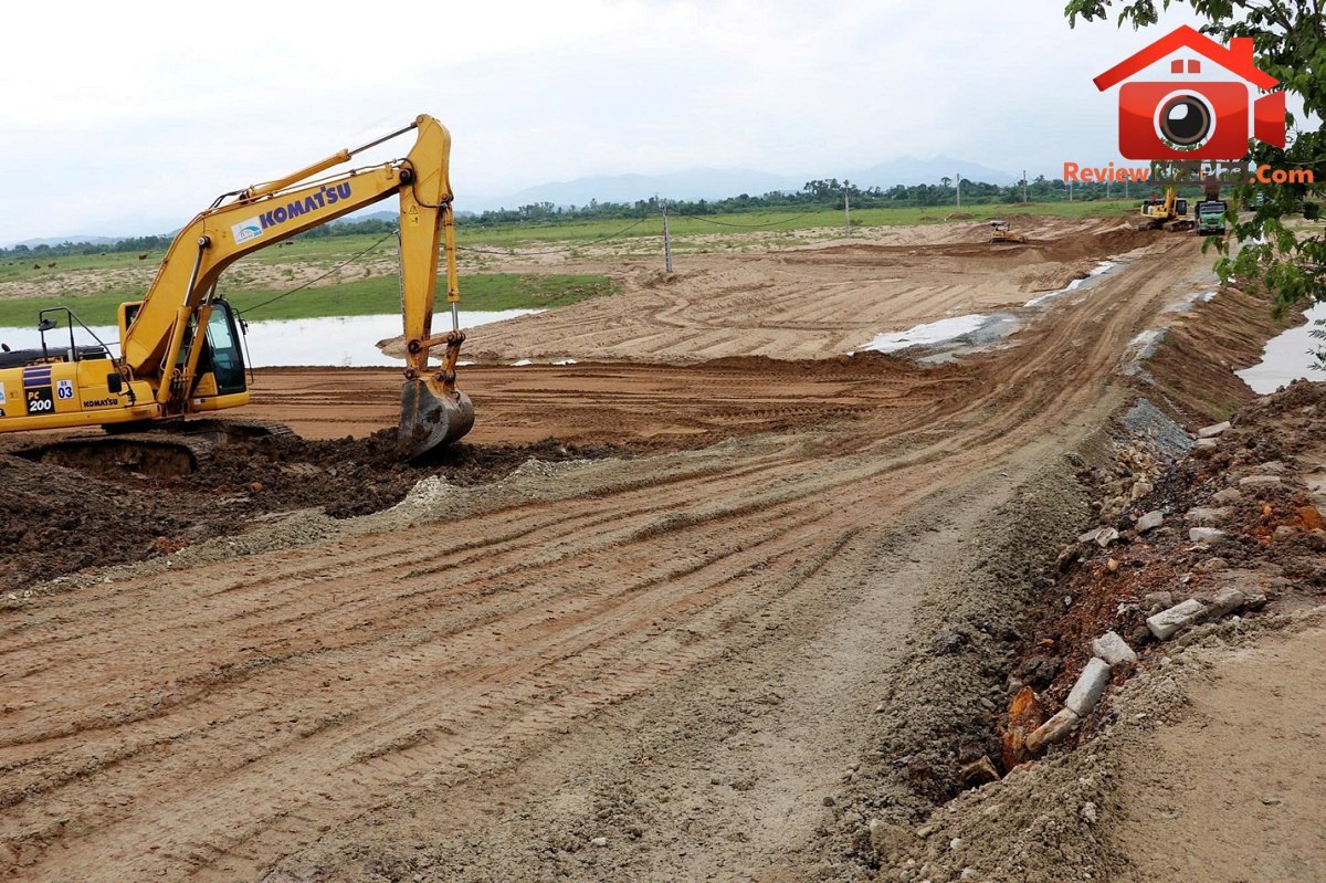 Nghệ An: Gỡ từng điểm nghẽn để tăng tốc giải ngân đầu tư công cuối năm - Ảnh 1.
