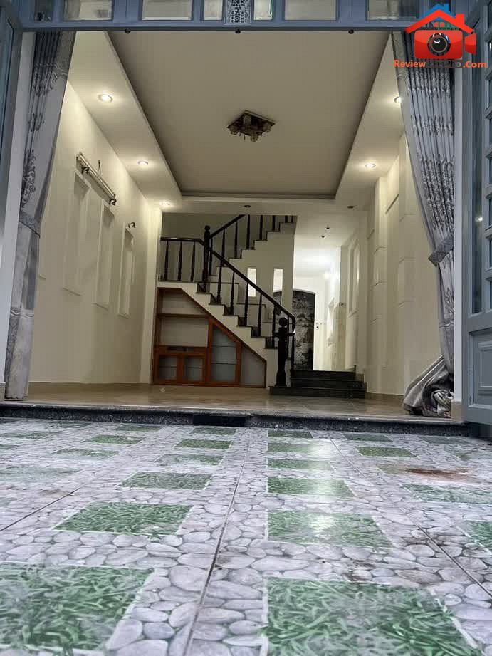 Nhà phố 2 tầng hẻm xe hơi Lê Văn Quới Bình Tân TP.HCM giá chỉ 4.98 tỷ