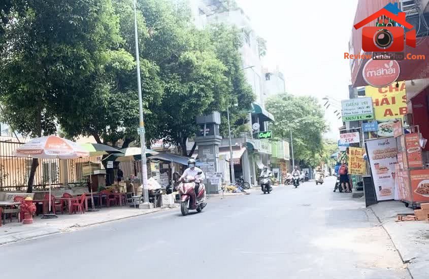 Review nhà phố mặt tiền Nguyễn Trọng Tuyển Quận Tân Bình TP.HCM giá 16 tỷ