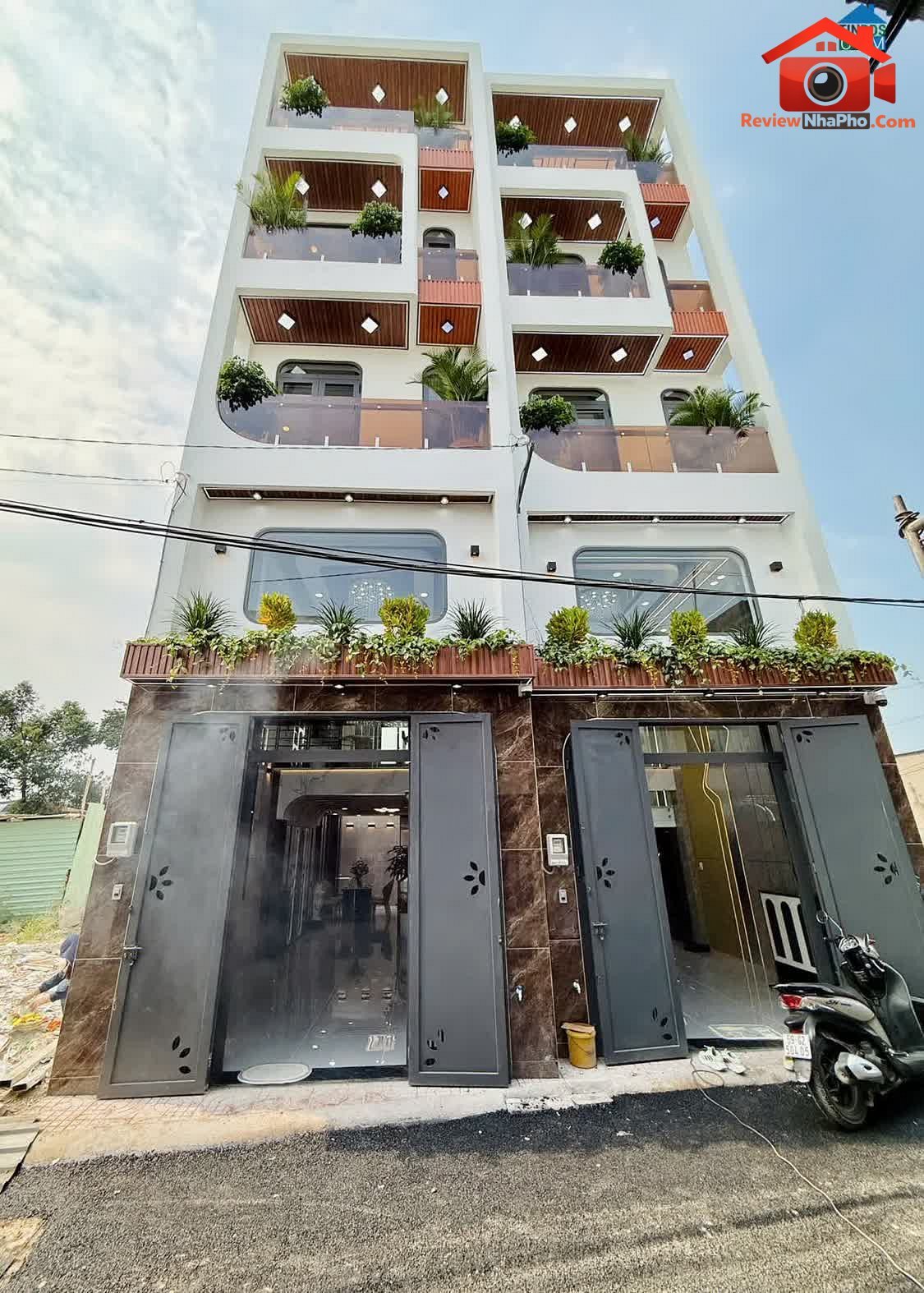 Review nhà phố mặt tiền Hồ Văn Long, Bình Tân – TP.HCM, giá 7.1 tỷ