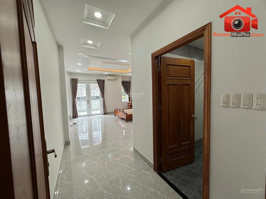 Review nhà phố Quận Bình Tân, TP.HCM – Nhà mặt tiền 4 tầng giá 10.8 tỷ