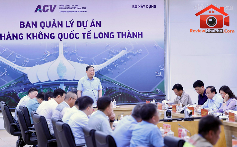 Sân bay Long Thành phải thi công 24/7 để kịp khai thác năm 2026- Ảnh 1. Sân bay Long Thành phải thi công 24/7 để kịp khai thác năm 2026- Ảnh 1.