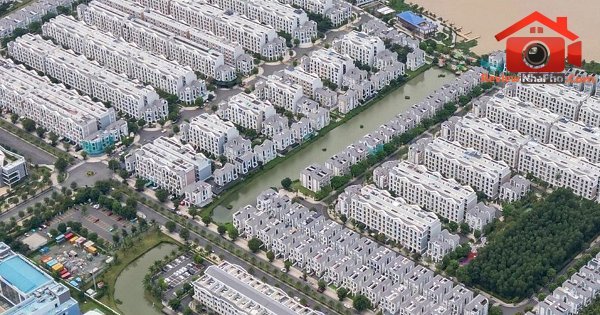 Doanh nghiệp địa ốc phát hành trái phiếu tăng mạnh 2026