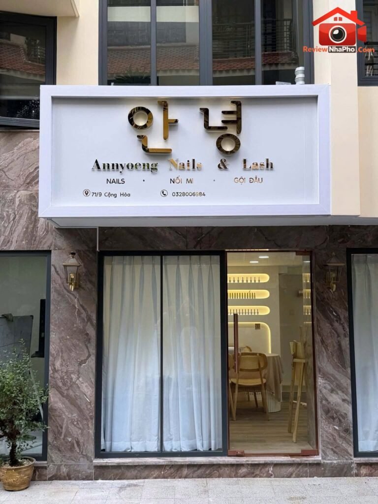 Sang gấp tiệm nail đẹp, đầy đủ nội thất tại Cộng Hòa, phường 13, quận Tân Bình, TP.HCM
