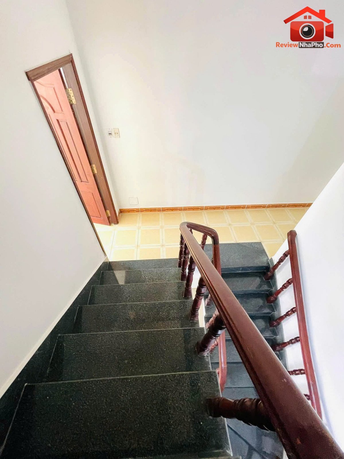 Bán nhà mặt tiền đường B1 phường Tây Thạnh quận Tân Phú chỉ 7,95 tỷ nhà đẹp