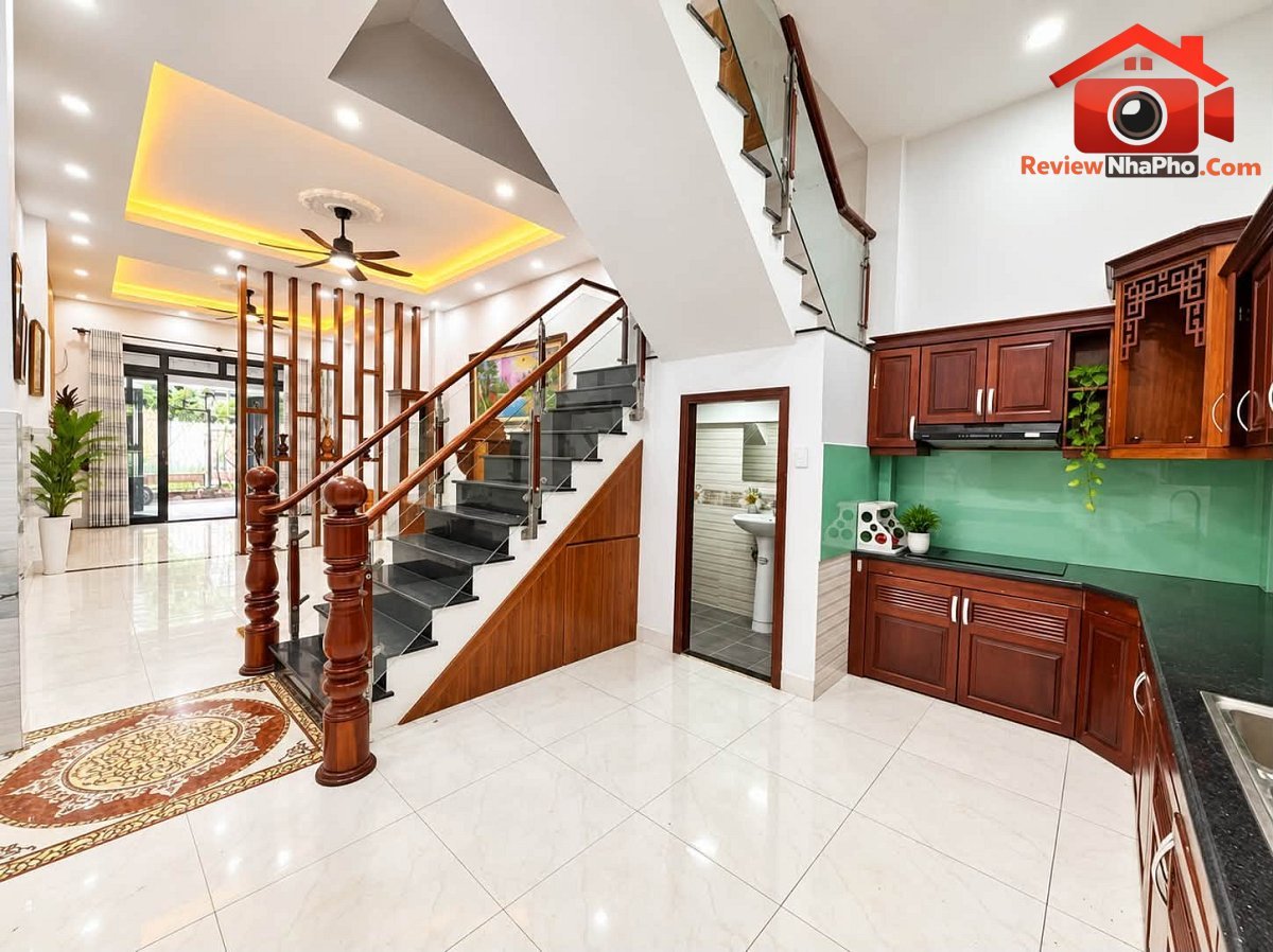 Nhà đẹp 75m2 mặt tiền công viên, hẻm xe hơi tránh,… – Bán nhà mặt phố Quận Tân Phú – TP Hồ Chí Minh giá 7 – 10 tỷ