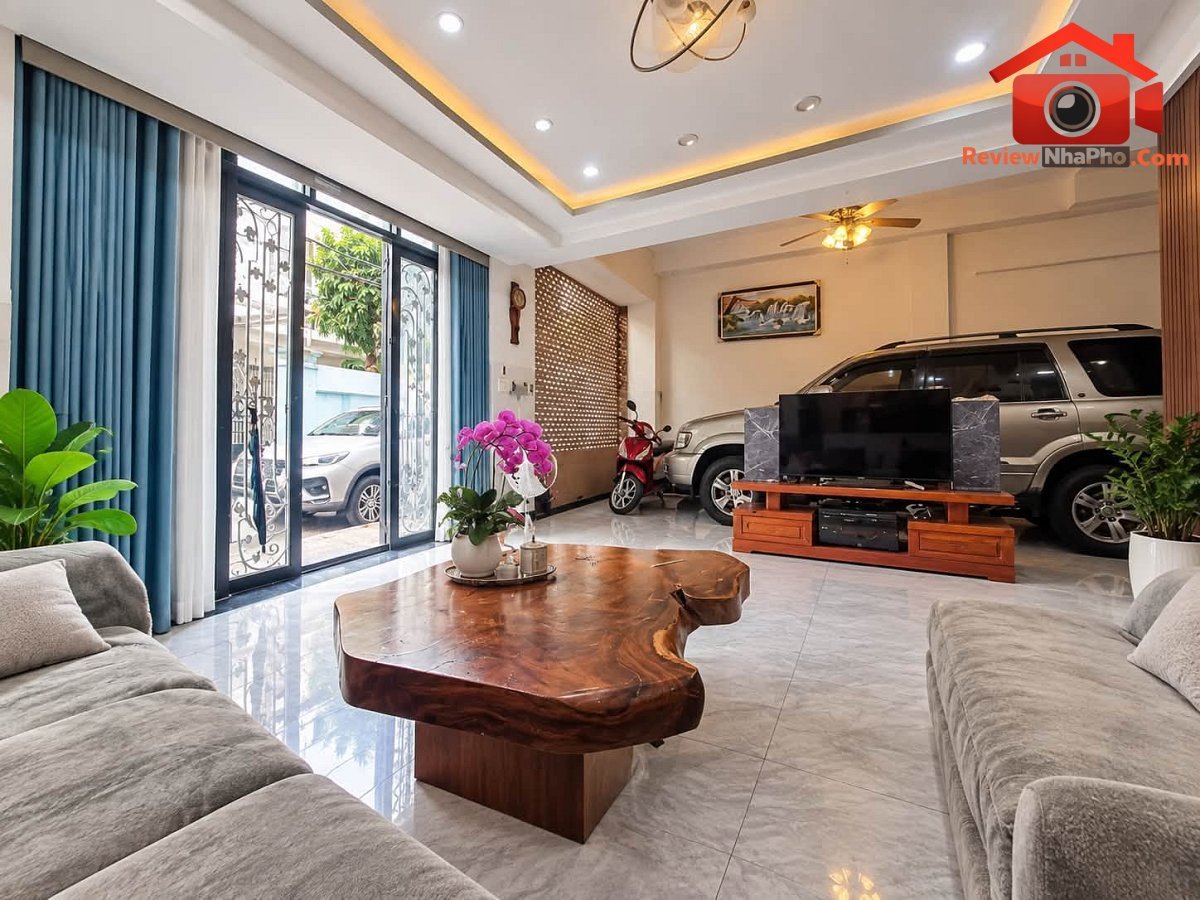 Nhà mới 4 tầng có thang máy, mặt tiền 7.6m, giá 8,… – Bán nhà mặt phố Quận Tân Phú – TP Hồ Chí Minh giá 7 – 10 tỷ
