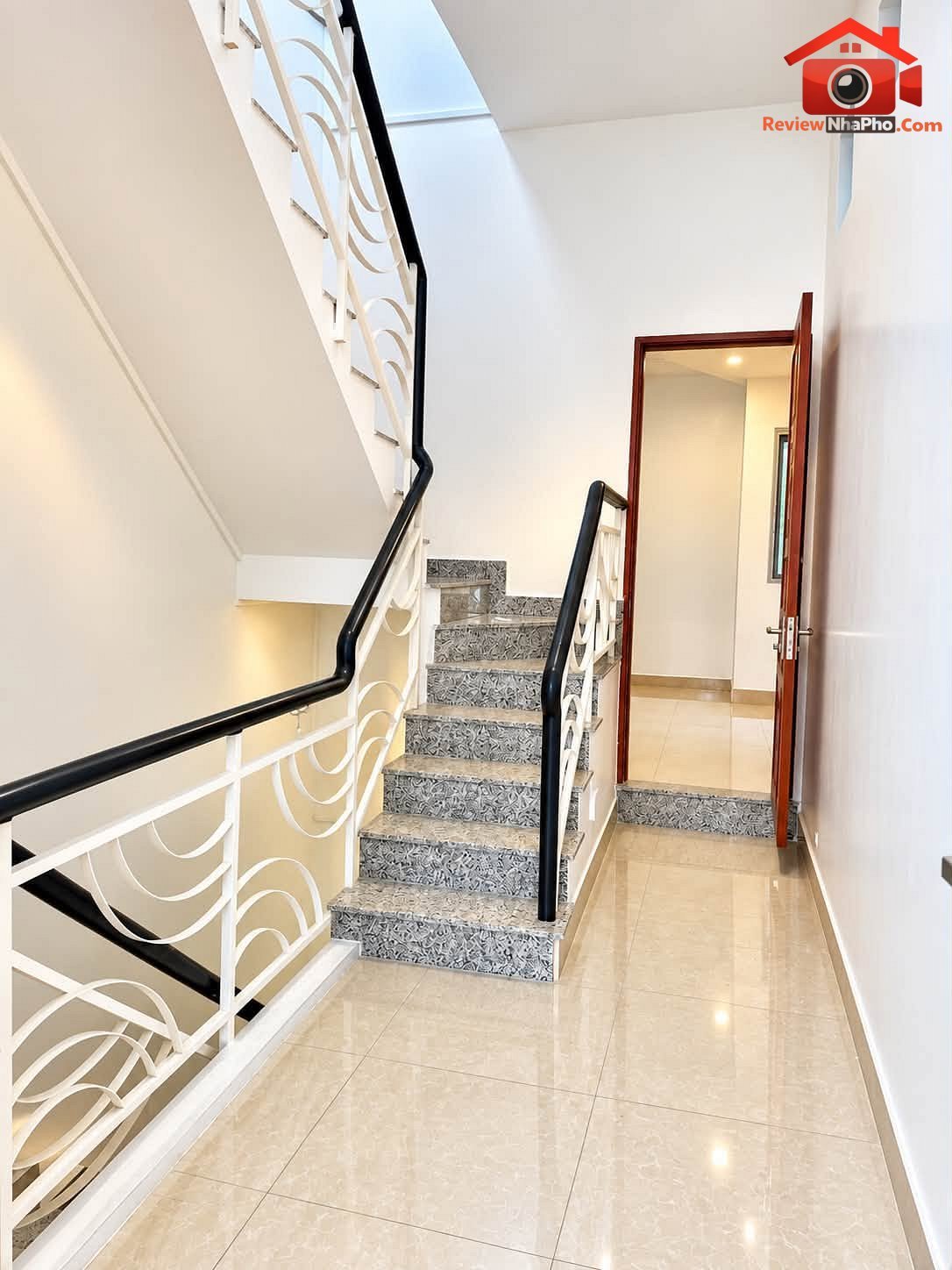 Nhà mới 56m2 4 tầng hẻm 4C đỗ cửa gần Aeon chợ Sơn… – Bán nhà trong ngõ, hẻm Quận Tân Phú – TP Hồ Chí Minh giá 7 – 10 tỷ