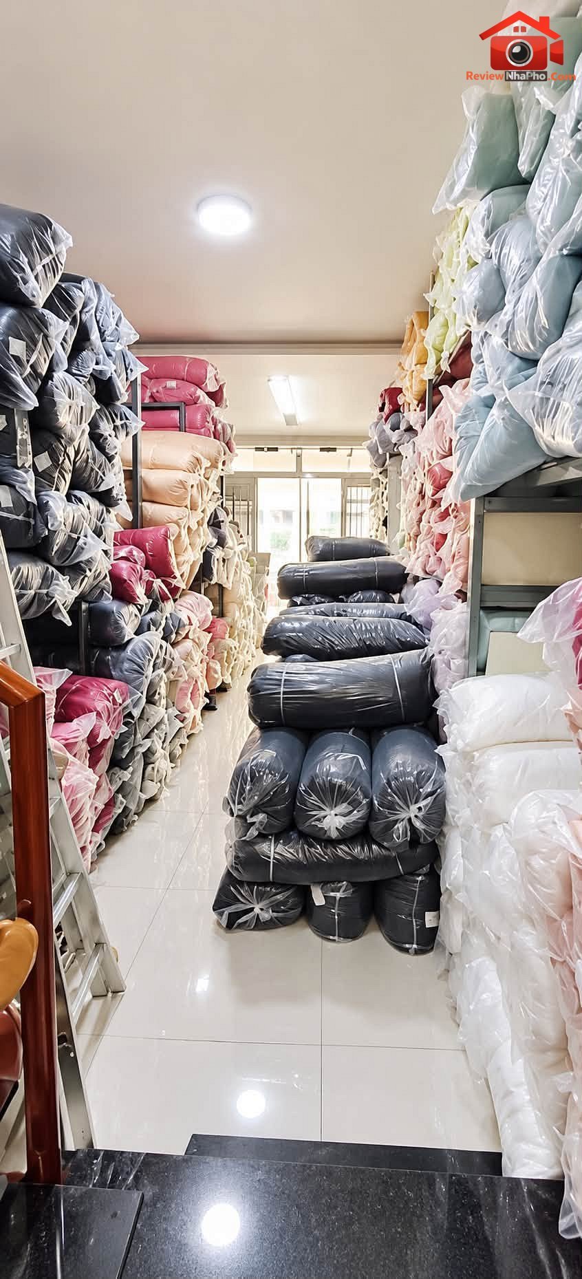 Nhà 2 mặt tiền Nguyễn Sơn 3 tầng – 90m2 nở h… – Bán nhà mặt phố Thị xã Phú Thọ – Phú Thọ giá 10 – 15 tỷ