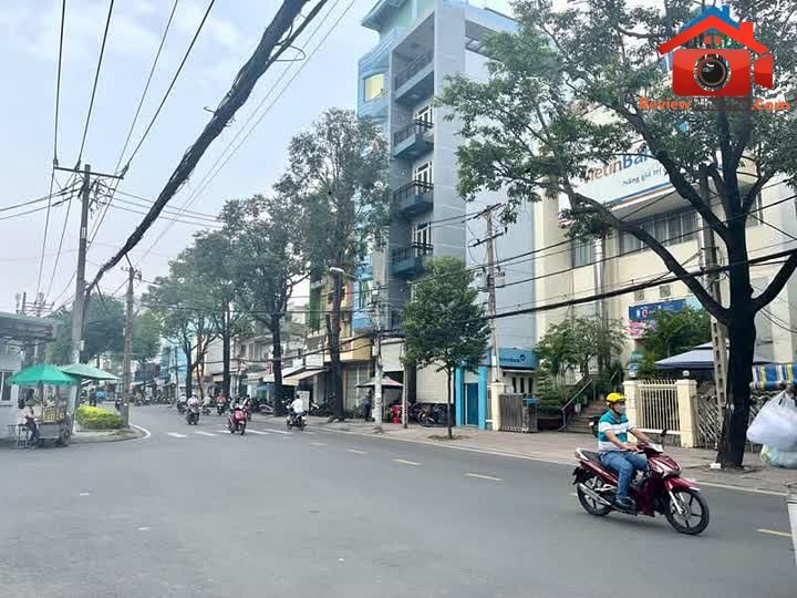 Review nhà phố Tân Bình TP.HCM mặt tiền Trương Công Định 110m2 giá 22 tỷ